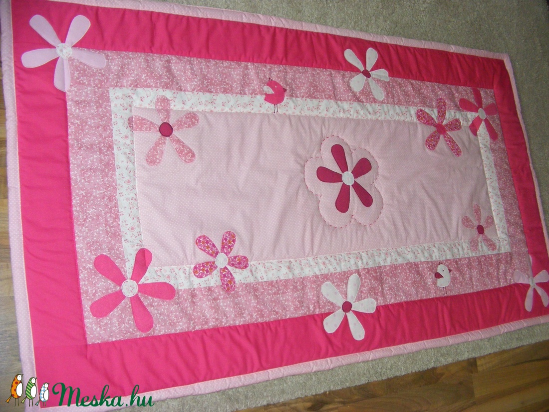 Pink patchwork takaró, falvédő virág, és pillangó mintával - RENDELHETŐ - otthon & lakás - lakástextil - ágytakaró - Meska.hu Pink patchwork takaró, falvédő virág, és pillangó mintával - RENDELHETŐ - otthon & lakás - lakástextil - ágytakaró - Meska.hu