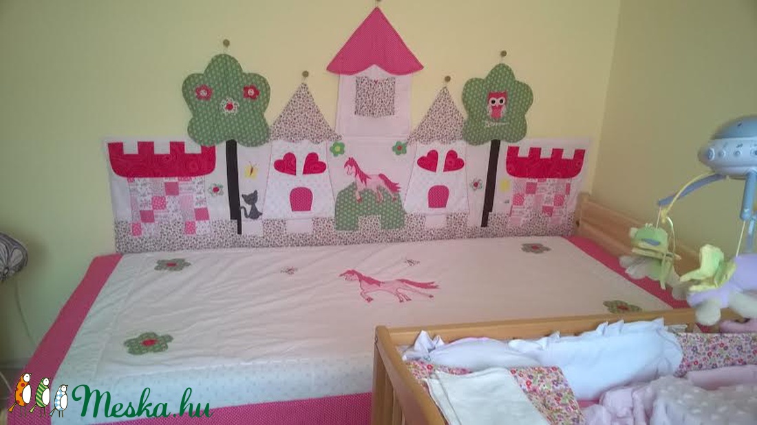 Palotás patchwork falvédő lila-rózsaszÍn - otthon & lakás - babaszoba, gyerekszoba - falvédő gyerekszobába - Meska.hu