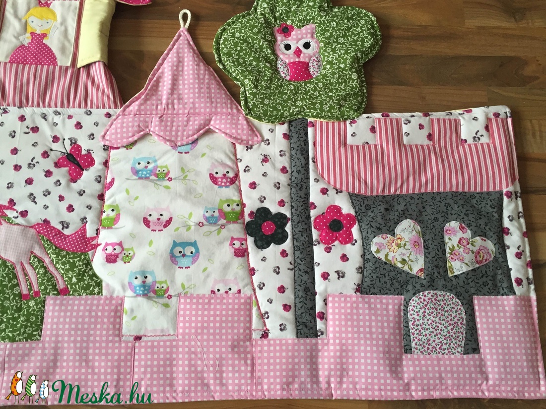 Palotás patchwork falvédő - otthon & lakás - babaszoba, gyerekszoba - falvédő gyerekszobába - Meska.hu Palotás patchwork falvédő - otthon & lakás - babaszoba, gyerekszoba - falvédő gyerekszobába - Meska.hu