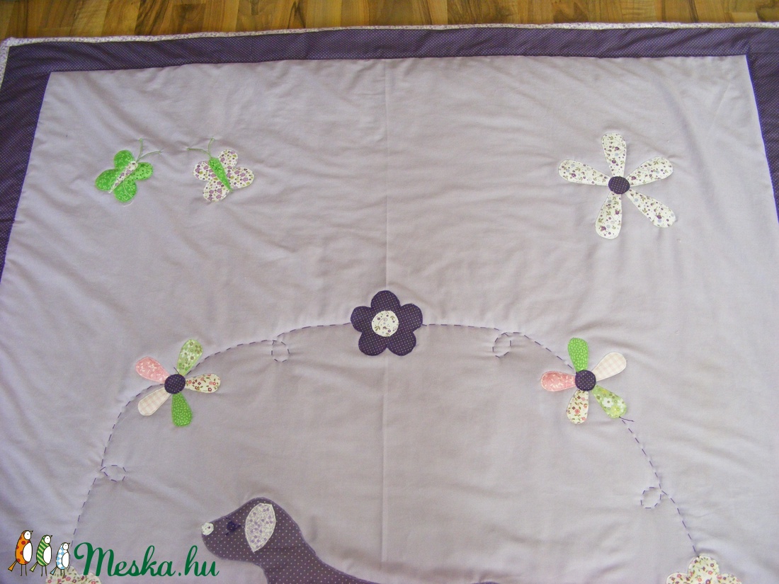 Patchwork takaró, kutyussal virág, és pillangó mintával - otthon & lakás - babaszoba, gyerekszoba - babatakaró, gyerek pléd - Meska.hu