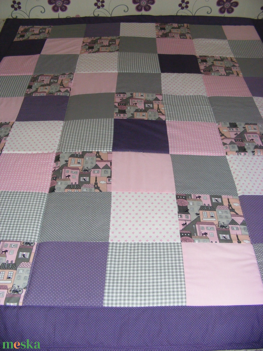 Patchwork takaró, lila-padlizsán, kisvirágos, nagy méretű - otthon & életmód - lakástextil - ágytakaró - Meska.hu Patchwork takaró, lila-padlizsán, kisvirágos, nagy méretű - otthon & életmód - lakástextil - ágytakaró - Meska.hu