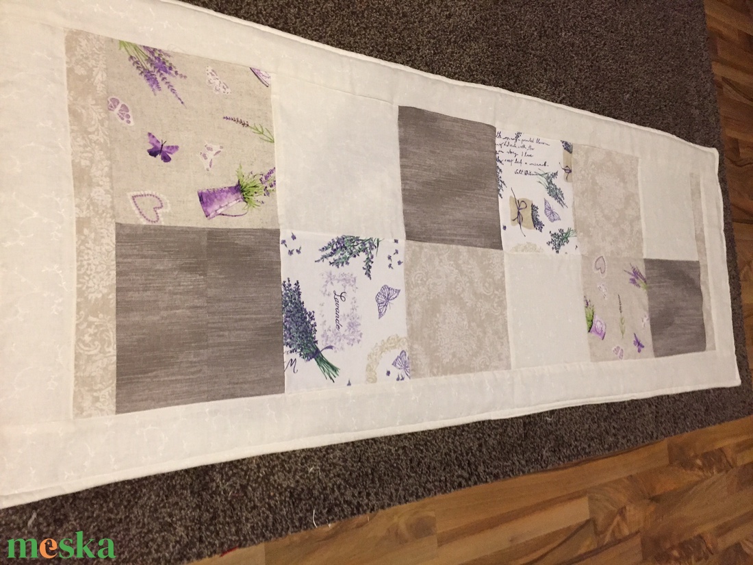 Patchwork falvédő levendula mintával - otthon & életmód - lakástextil - falvédő - Meska.hu