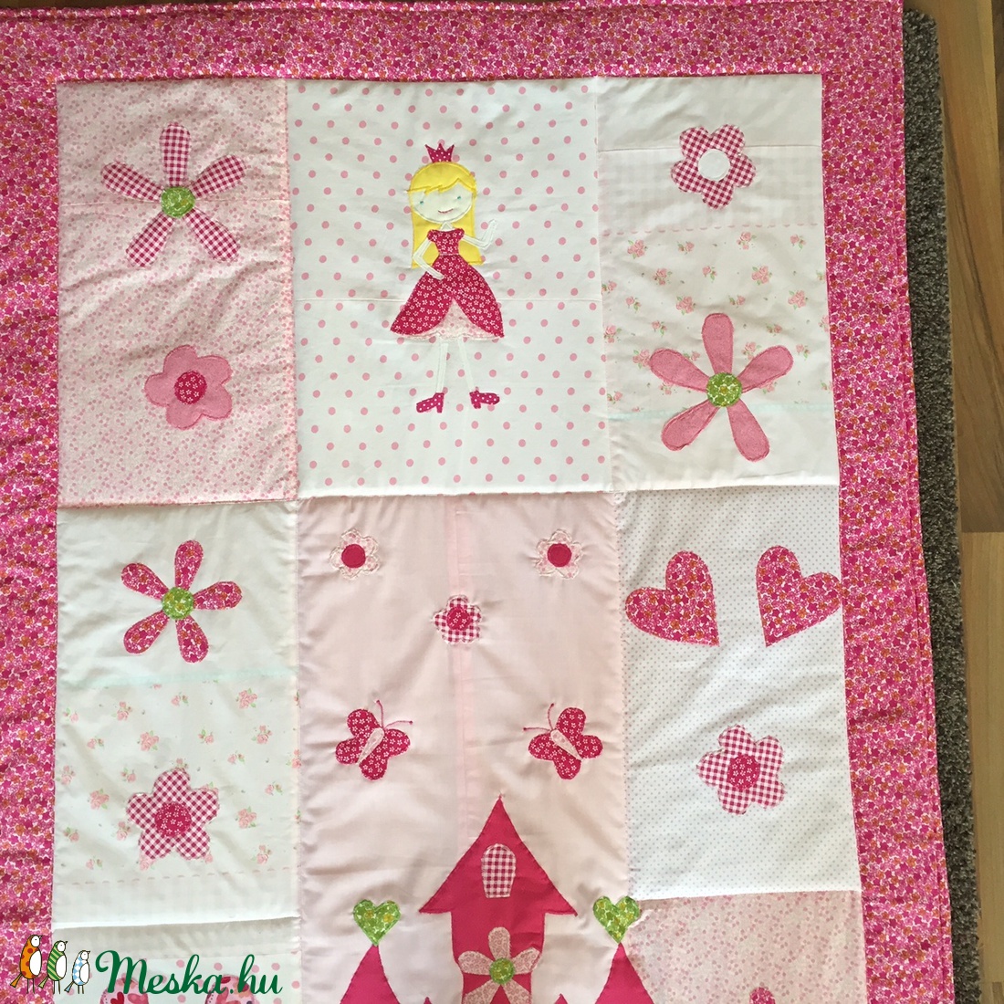 Patchwork takaró, falvédőnek is alkalmas, királylány, hintó kastély - otthon & lakás - babaszoba, gyerekszoba - babatakaró, gyerek pléd - Meska.hu Patchwork takaró, falvédőnek is alkalmas, királylány, hintó kastély - otthon & lakás - babaszoba, gyerekszoba - babatakaró, gyerek pléd - Meska.hu