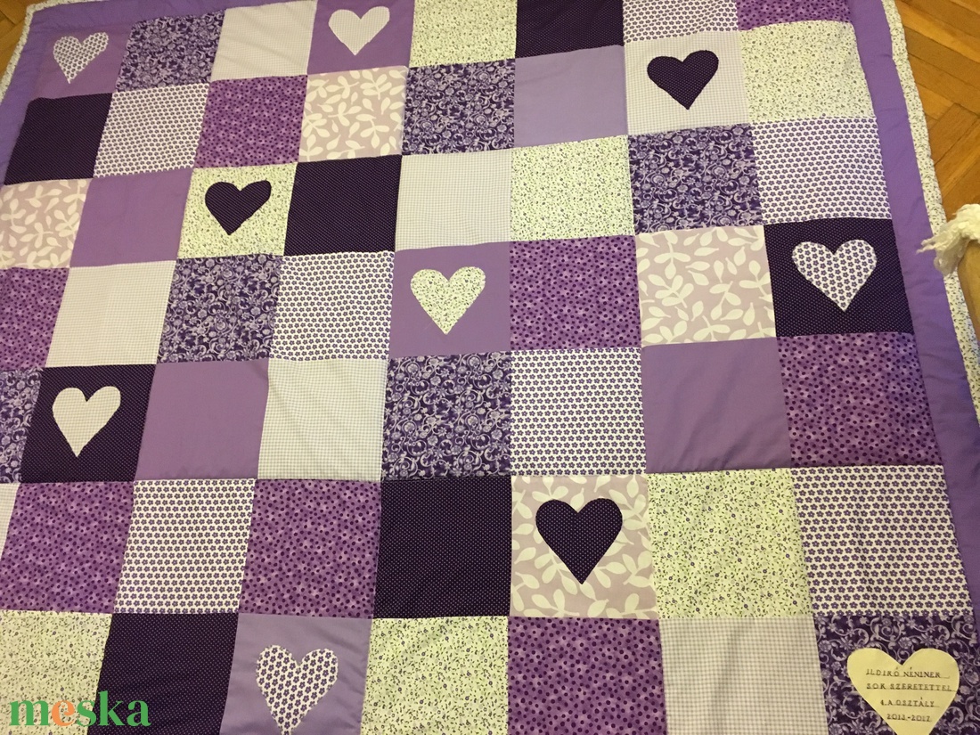 patchwork takaró lila szívecskékkel és felirattal, hengerpárna - otthon & lakás - lakástextil - ágytakaró - Meska.hu