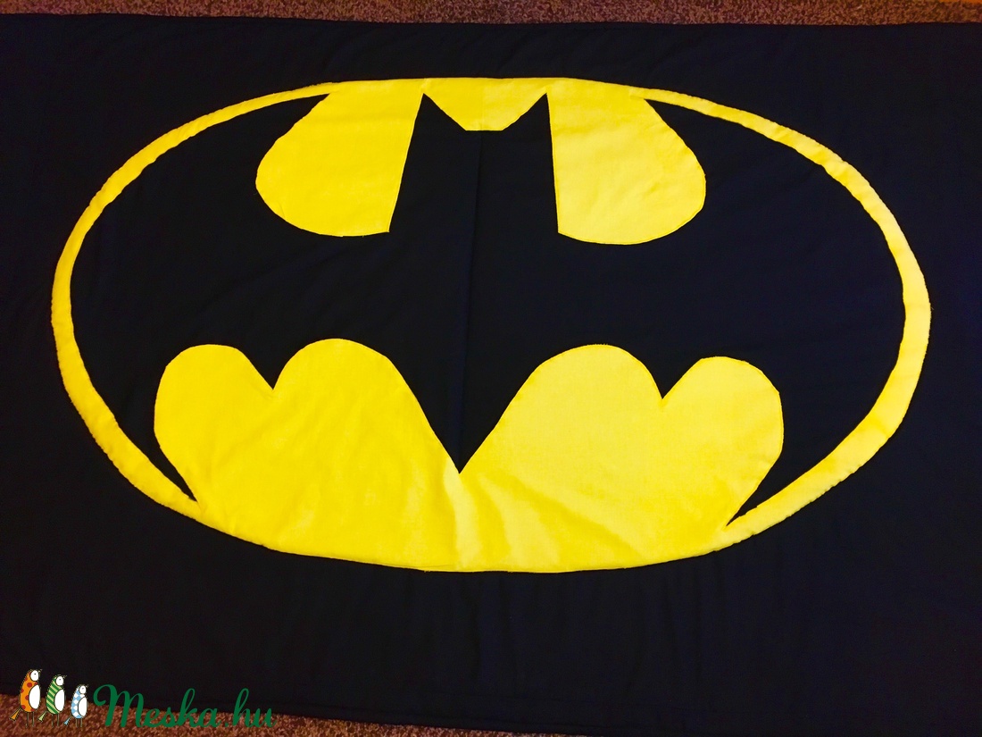 Patchwork takaró, falvédő Batman applikációval - otthon & lakás - babaszoba, gyerekszoba - falvédő gyerekszobába - Meska.hu Patchwork takaró, falvédő Batman applikációval - otthon & lakás - babaszoba, gyerekszoba - falvédő gyerekszobába - Meska.hu