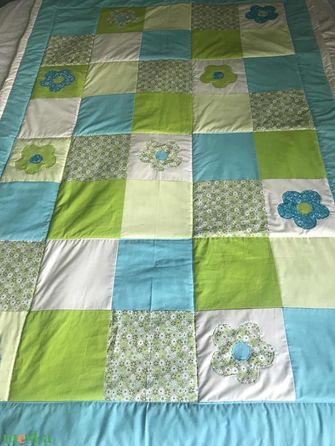 patchwork takaró, falvédő, türkiz-zöld, virágmintával - otthon & életmód - lakástextil - felnőtt takaró, pléd - Meska.hu patchwork takaró, falvédő, türkiz-zöld, virágmintával - otthon & életmód - lakástextil - felnőtt takaró, pléd - Meska.hu