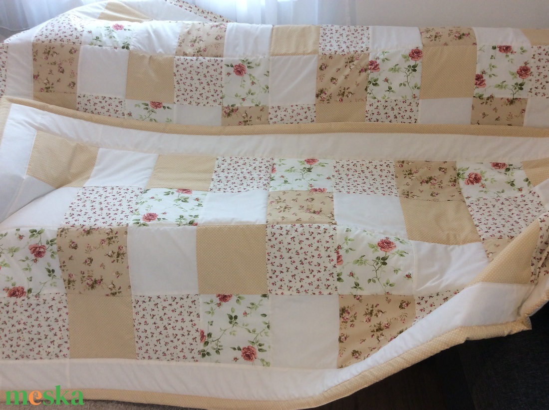 Patchwork falvédő +takaró+2db párnahuzat bézs - otthon & életmód - lakástextil - falvédő - Meska.hu Patchwork falvédő +takaró+2db párnahuzat bézs - otthon & életmód - lakástextil - falvédő - Meska.hu