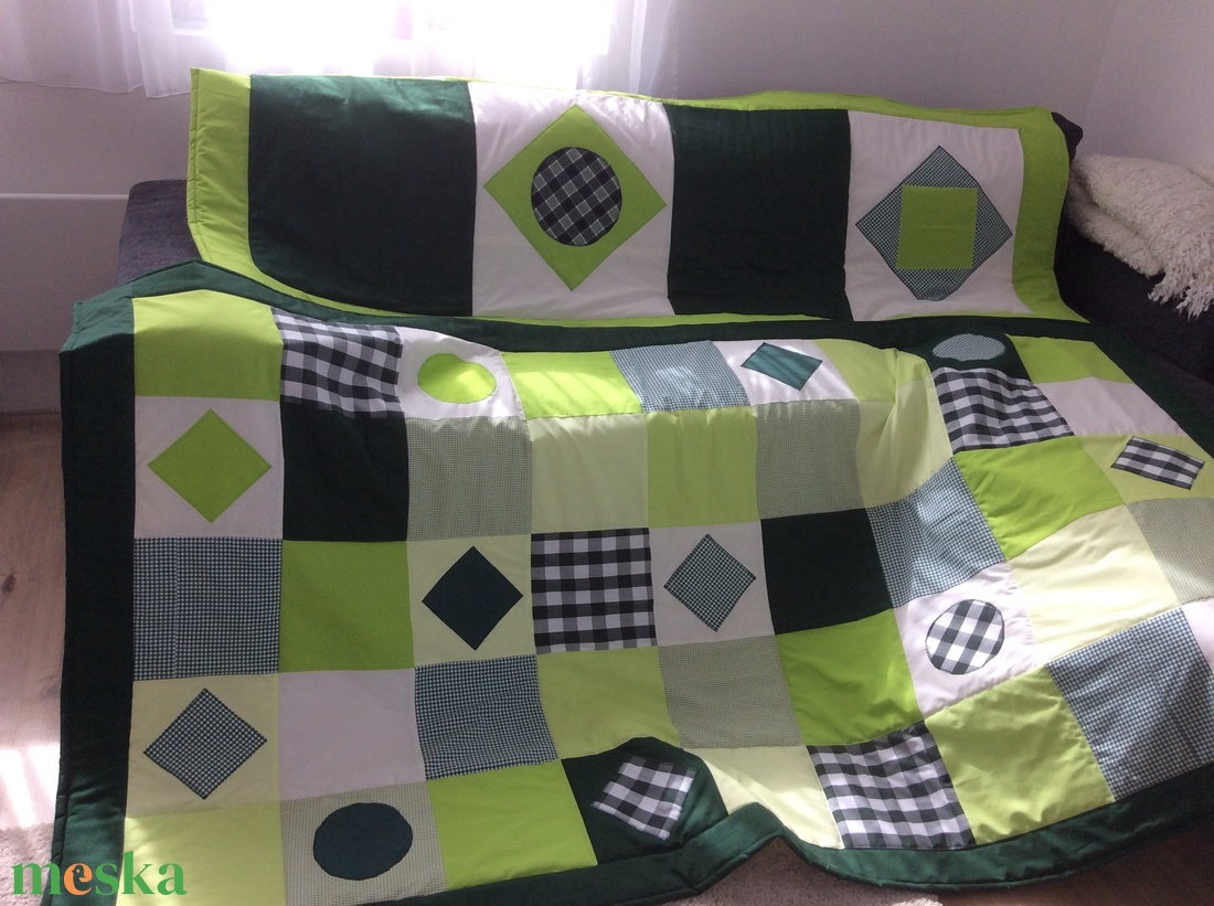 Zöld kockás patchwork falvédő, takaró szettben is rendelhető - otthon & életmód - babaszoba, gyerekszoba - falvédő gyerekszobába - Meska.hu Zöld kockás patchwork falvédő, takaró szettben is rendelhető - otthon & életmód - babaszoba, gyerekszoba - falvédő gyerekszobába - Meska.hu