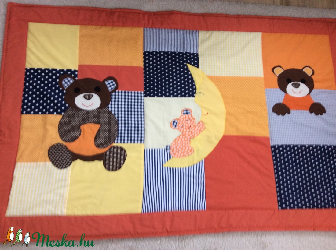 Patchwork retro macis takaró, falvédőnek is megfelel - otthon & életmód - babaszoba, gyerekszoba - babatakaró, gyerek pléd - Meska.hu Patchwork retro macis takaró, falvédőnek is megfelel - otthon & életmód - babaszoba, gyerekszoba - babatakaró, gyerek pléd - Meska.hu