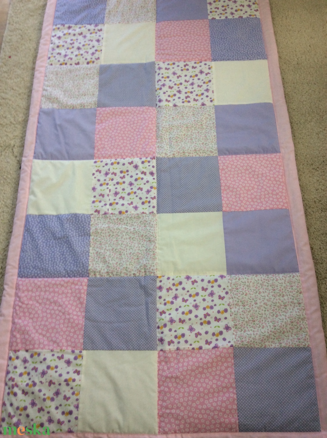 patchwork takaró falvédő pillangókkal lányoknak kockákból - otthon & életmód - babaszoba, gyerekszoba - babatakaró, gyerek pléd - Meska.hu patchwork takaró falvédő pillangókkal lányoknak kockákból - otthon & életmód - babaszoba, gyerekszoba - babatakaró, gyerek pléd - Meska.hu