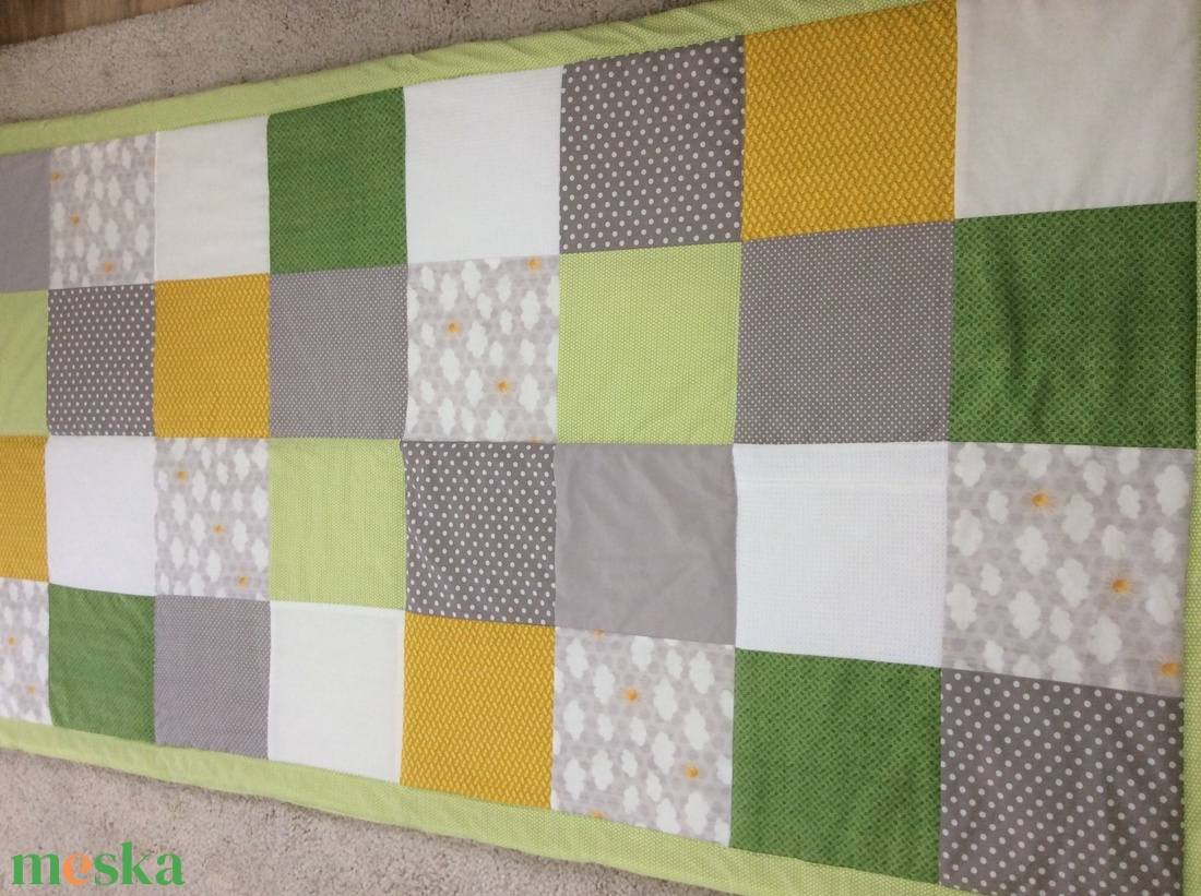 patchwork takaró falvédő fiúknak kockákból felhős mintával - otthon & életmód - lakástextil - Meska.hu