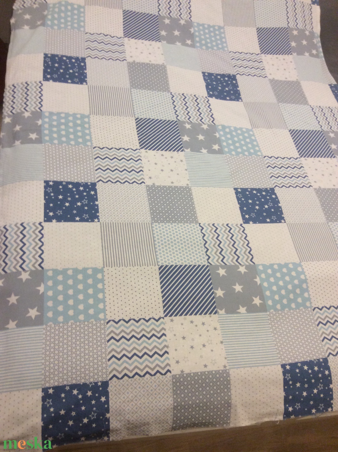 Crazy patchwork mintáju takaró kék, szürke, fehér, falvédő - otthon & életmód - lakástextil - Meska.hu Crazy patchwork mintáju takaró kék, szürke, fehér, falvédő - otthon & életmód - lakástextil - Meska.hu