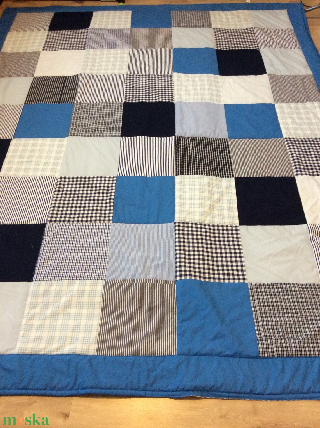 Kék patchwork takaró apró kockákból - otthon & életmód - lakástextil - felnőtt takaró, pléd - Meska.hu Kék patchwork takaró apró kockákból - otthon & életmód - lakástextil - felnőtt takaró, pléd - Meska.hu