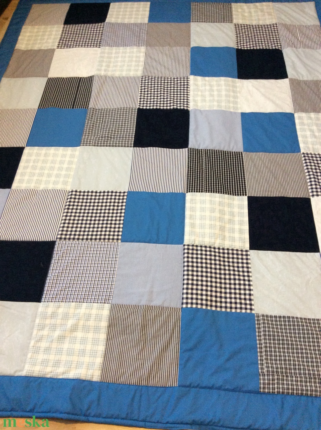 Kék patchwork takaró apró kockákból - otthon & életmód - lakástextil - felnőtt takaró, pléd - Meska.hu Kék patchwork takaró apró kockákból - otthon & életmód - lakástextil - felnőtt takaró, pléd - Meska.hu