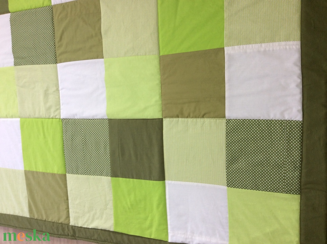 Zöld patchwork takaró, falvédő szettben - otthon & életmód - lakástextil - falvédő - Meska.hu Zöld patchwork takaró, falvédő szettben - otthon & életmód - lakástextil - falvédő - Meska.hu