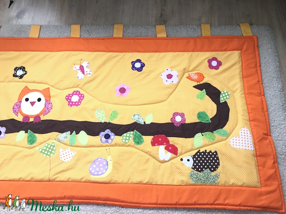 Narancssárga patchwork falvédő, takaró bagoly és virág, nyuszi applikációval - otthon & életmód - babaszoba, gyerekszoba - Meska.hu