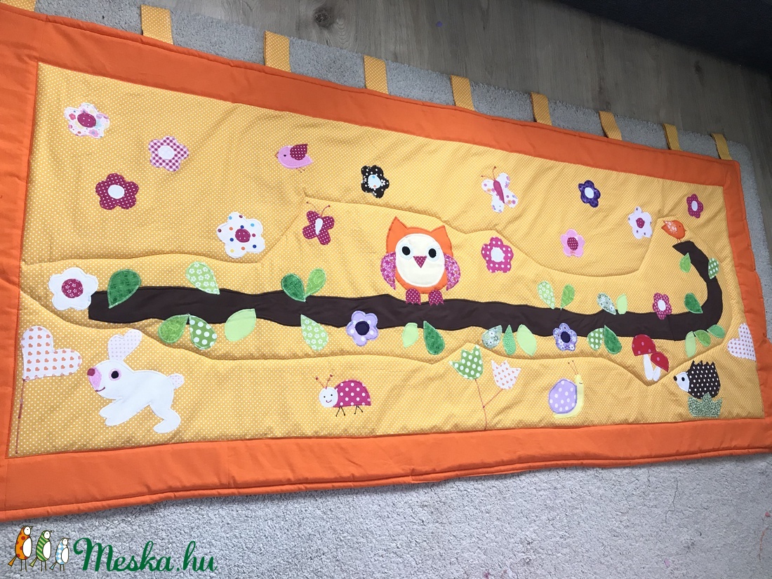 Narancssárga patchwork falvédő, takaró bagoly és virág, nyuszi applikációval - otthon & életmód - babaszoba, gyerekszoba - Meska.hu