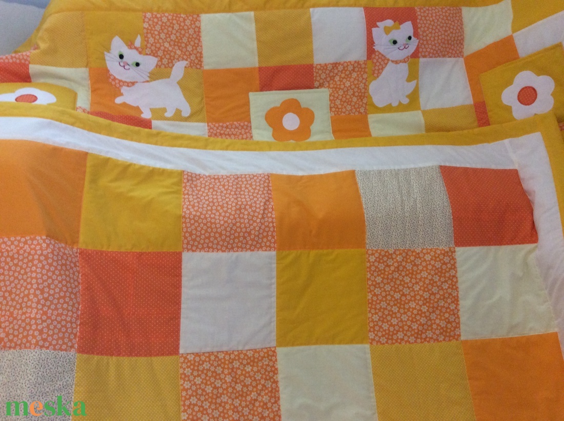 Cicás patchwork falvédő zsebekkel narancs és citromsárga - otthon & életmód - babaszoba, gyerekszoba - falvédő gyerekszobába - Meska.hu Cicás patchwork falvédő zsebekkel narancs és citromsárga - otthon & életmód - babaszoba, gyerekszoba - falvédő gyerekszobába - Meska.hu