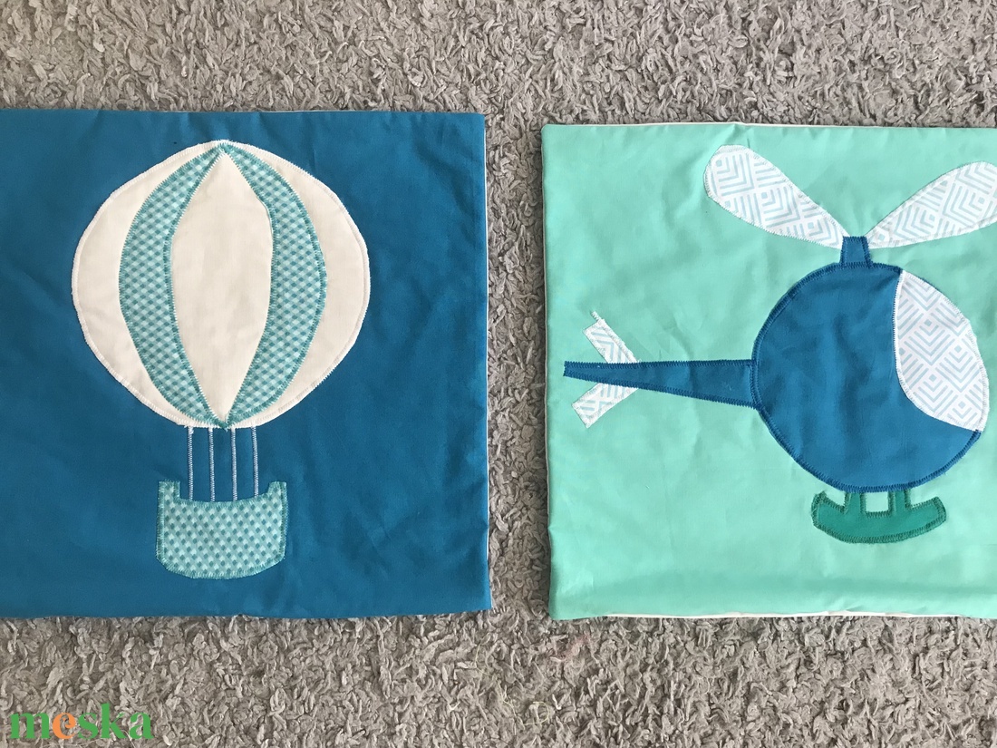 Járműves patchwork falvédő, autó, traktor, helikopter. Szett türkiz kék, zöld - otthon & életmód - babaszoba, gyerekszoba - falvédő gyerekszobába - Meska.hu Járműves patchwork falvédő, autó, traktor, helikopter. Szett türkiz kék, zöld - otthon & életmód - babaszoba, gyerekszoba - falvédő gyerekszobába - Meska.hu