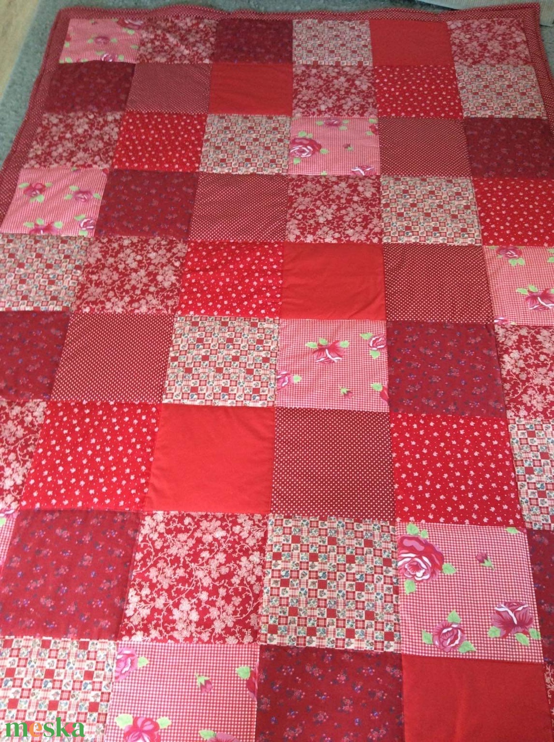 Piros patchwork takaró, falvédő - otthon & lakás - lakástextil - felnőtt takaró, pléd - Meska.hu Piros patchwork takaró, falvédő - otthon & lakás - lakástextil - felnőtt takaró, pléd - Meska.hu