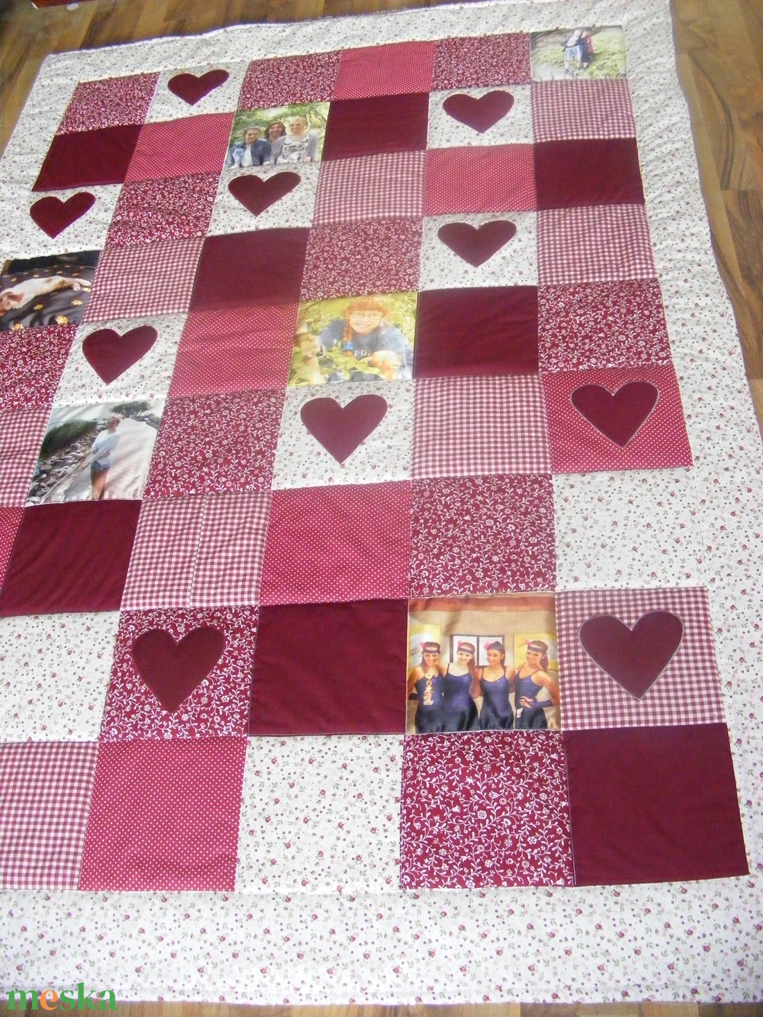 Fényképes patchwork takaró bordó szívecskés - otthon & életmód - lakástextil - falvédő - Meska.hu Fényképes patchwork takaró bordó szívecskés - otthon & életmód - lakástextil - falvédő - Meska.hu