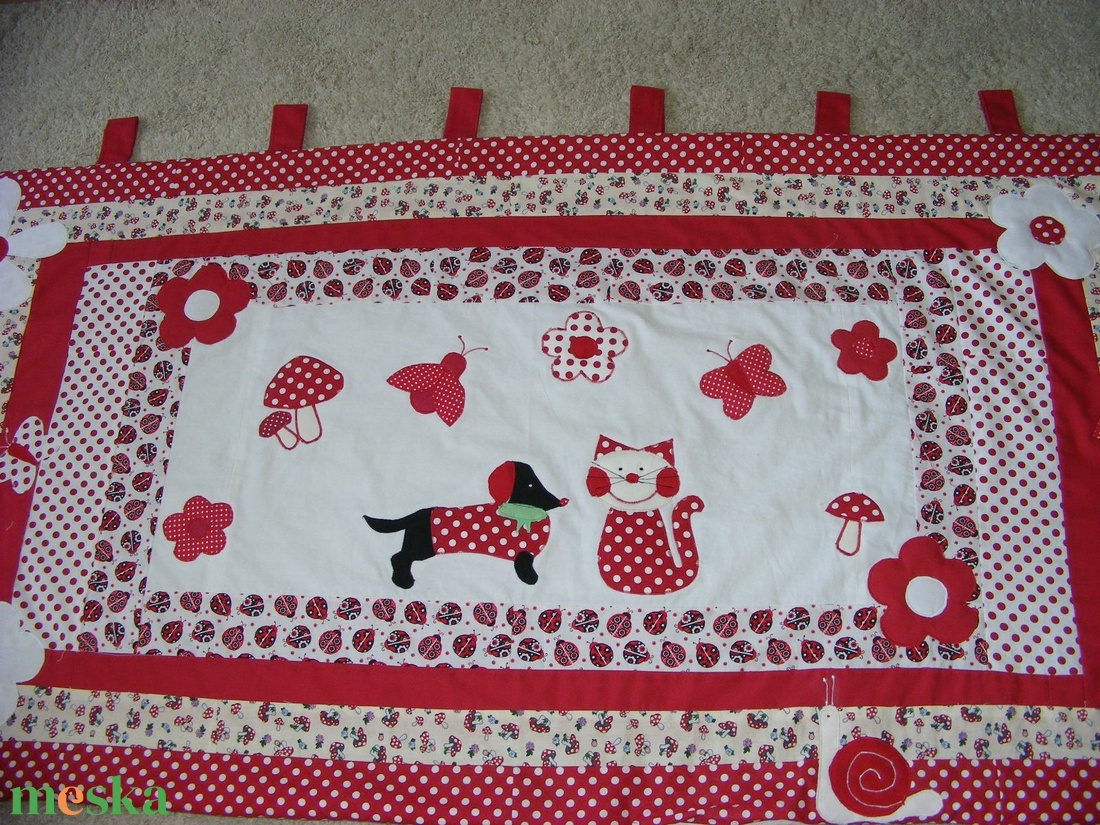 Patchwork takaró, piros-pöttyös, falvédőnek is megfelel, cica-tacskó - otthon & életmód - Meska.hu