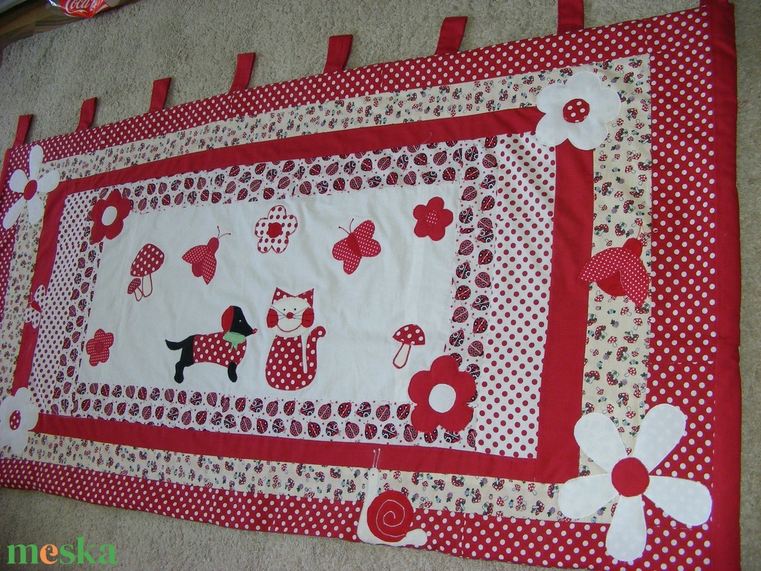Patchwork takaró, piros-pöttyös, falvédőnek is megfelel, cica-tacskó - otthon & életmód - Meska.hu