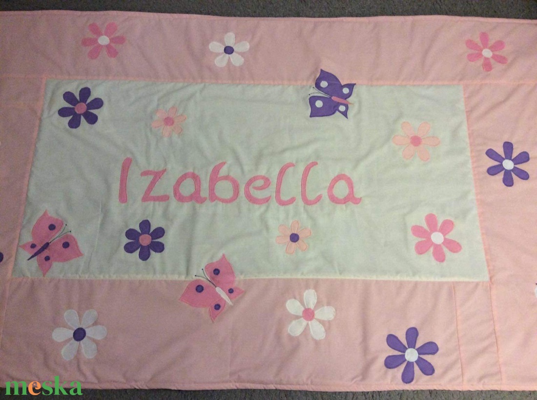 Patchwork takaró, falvédő lila-rózsaszín-fehér - otthon & életmód - babaszoba, gyerekszoba - falvédő gyerekszobába - Meska.hu