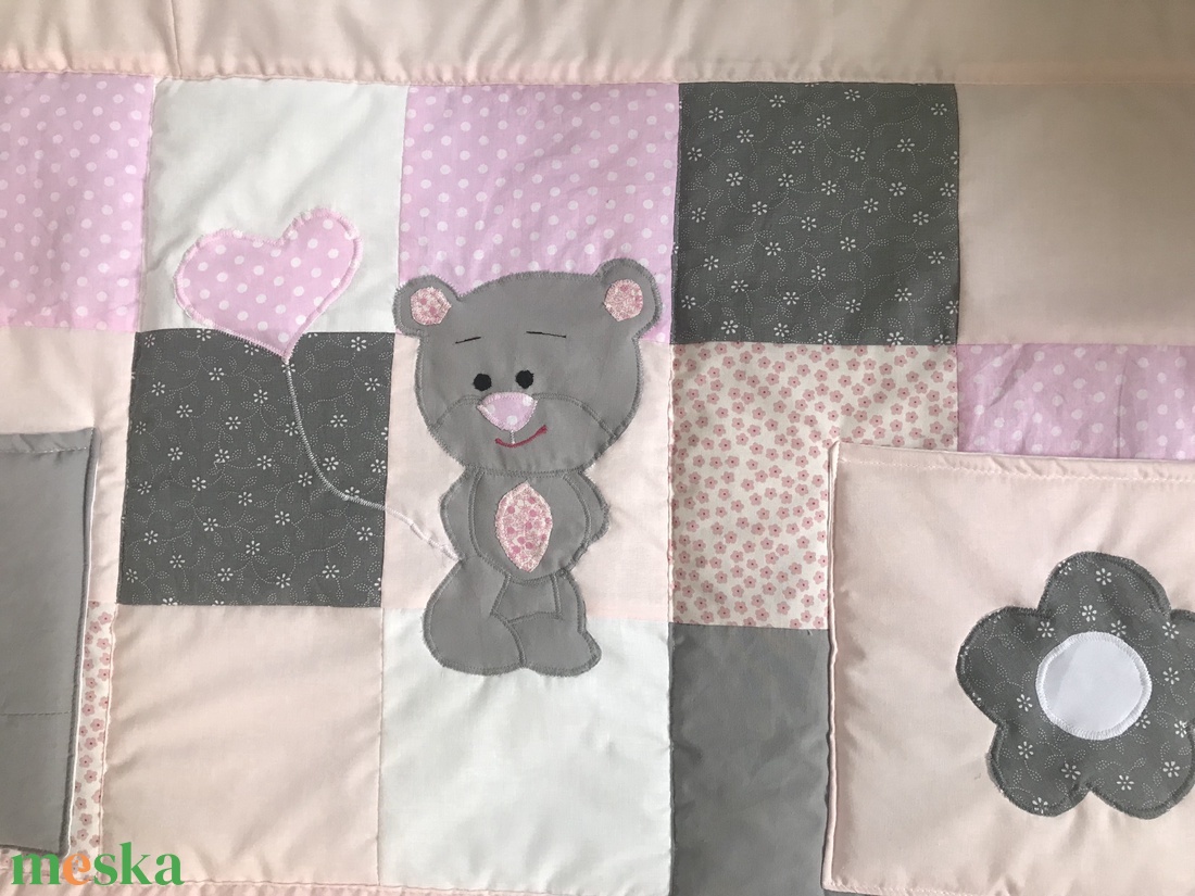 patchwork falvédő nyuszi és maci mintás - otthon & életmód - lakástextil - ágytakaró - Meska.hu patchwork falvédő nyuszi és maci mintás - otthon & életmód - lakástextil - ágytakaró - Meska.hu