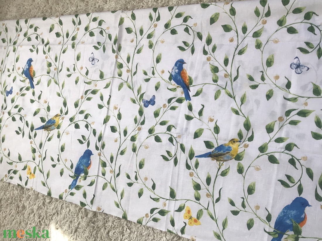 Patchwork falvédő, takaró, papagály mintával - otthon & életmód - babaszoba, gyerekszoba - falvédő gyerekszobába - Meska.hu