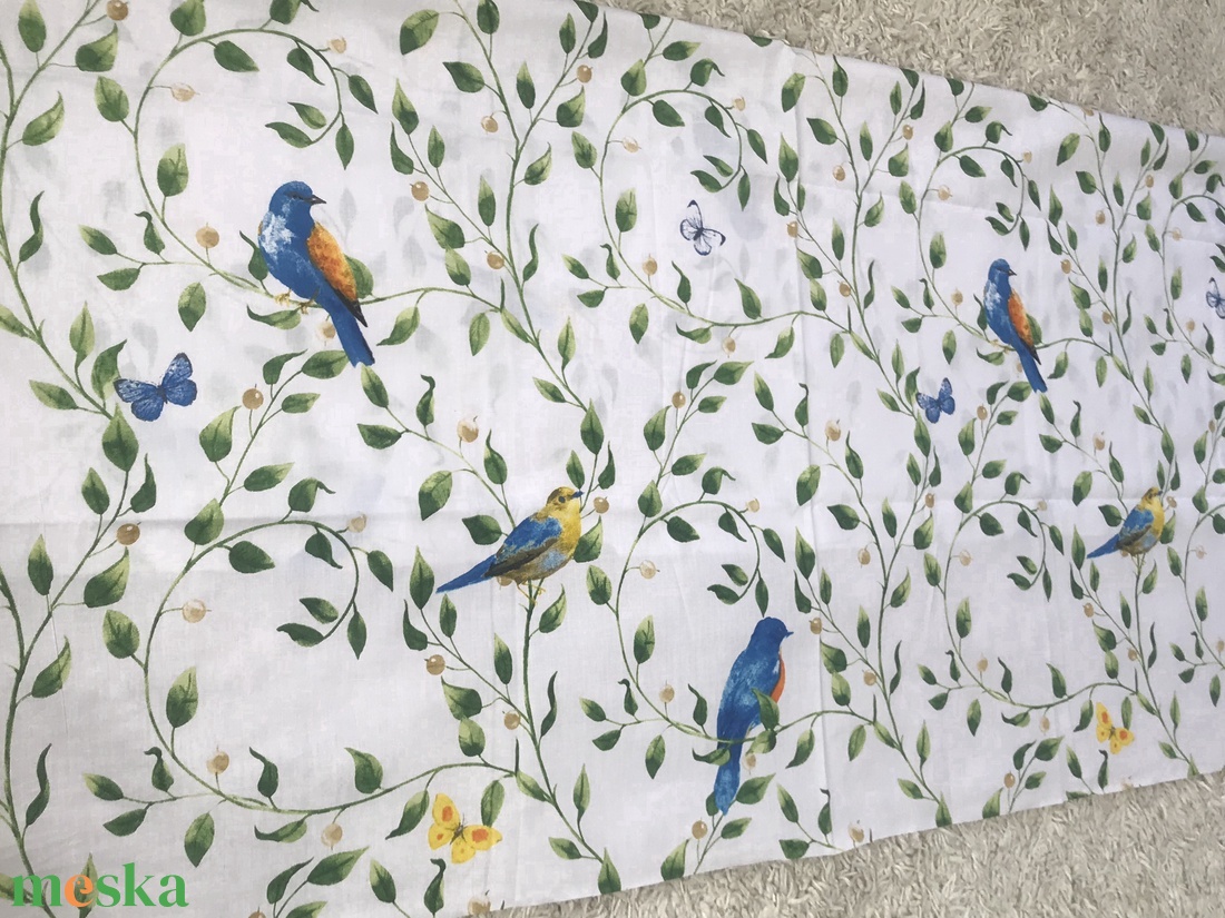 Patchwork falvédő, takaró, papagály mintával - otthon & életmód - babaszoba, gyerekszoba - falvédő gyerekszobába - Meska.hu