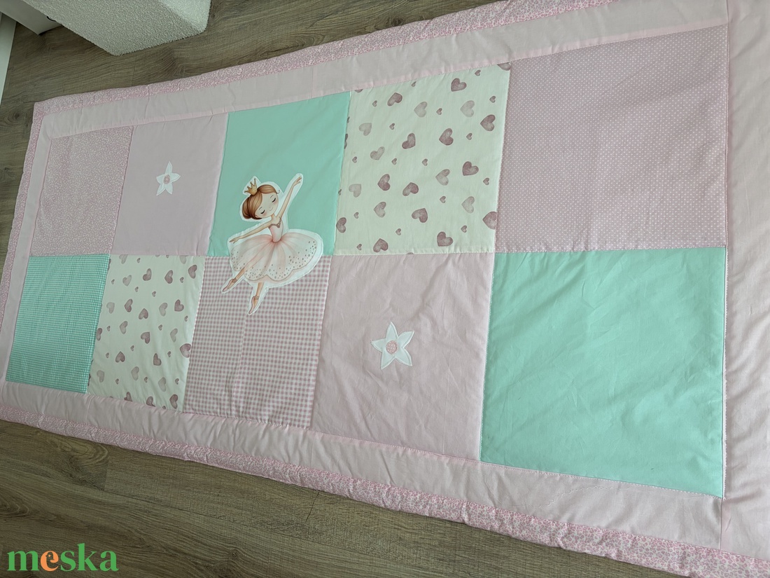 patchwork takaró és falvédő szettben, balerina diszítéssel  - baba - mama - babaszoba dekoráció - falvédő gyerekszobába - Meska.hu