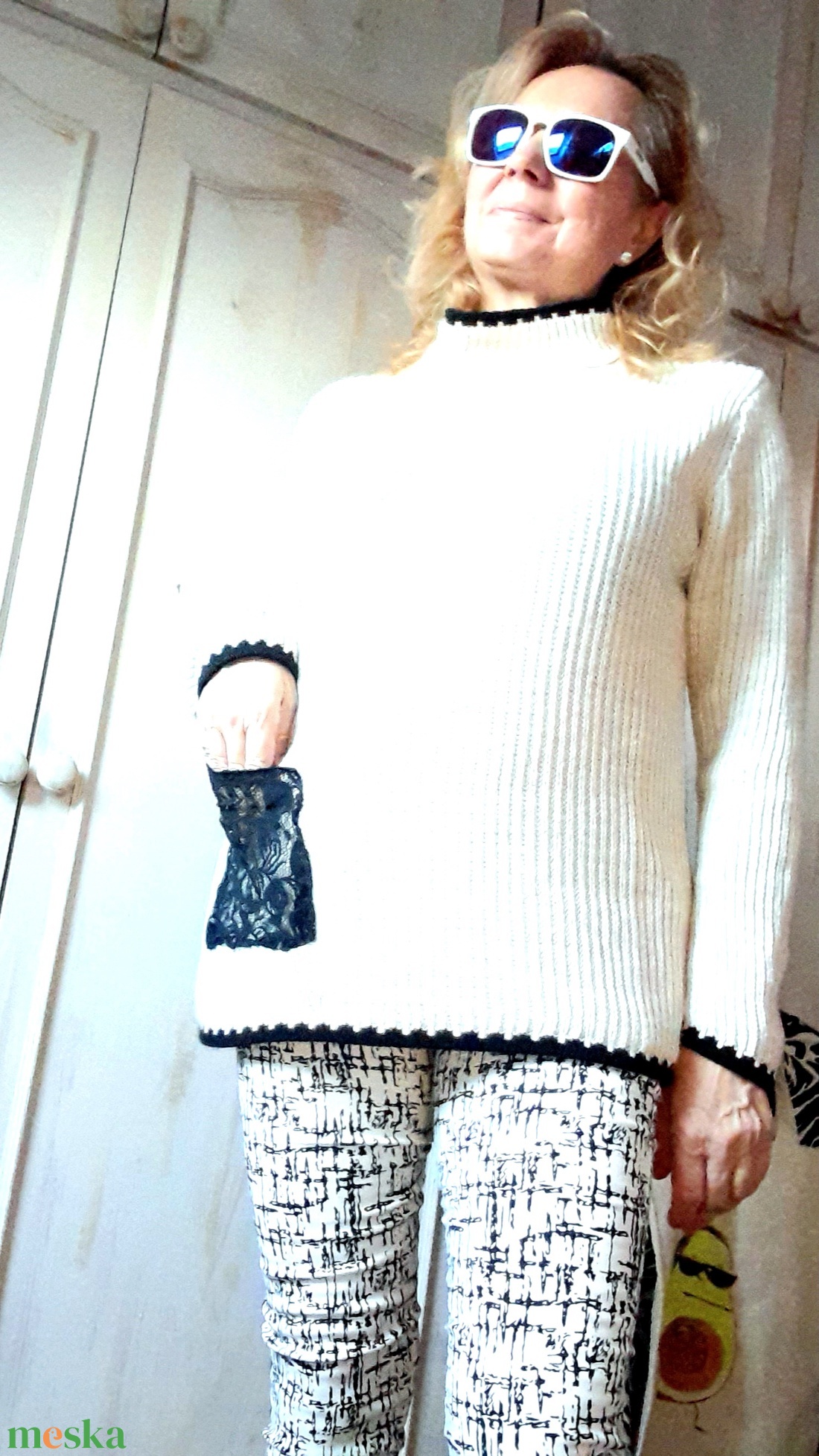 Pulóver, csipkés zsebbel  - ruha & divat - női ruha - pulóver - Meska.hu