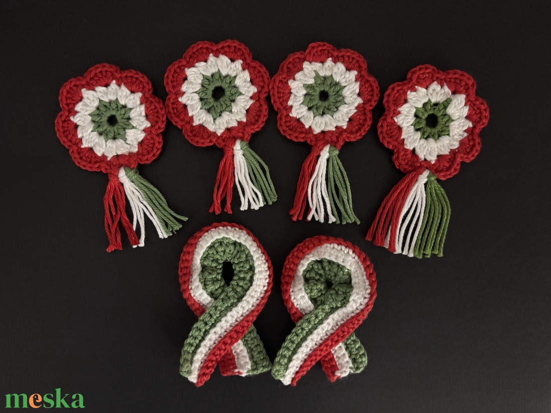 Horgolt kokárda - ékszer - kitűző és bross - Meska.hu