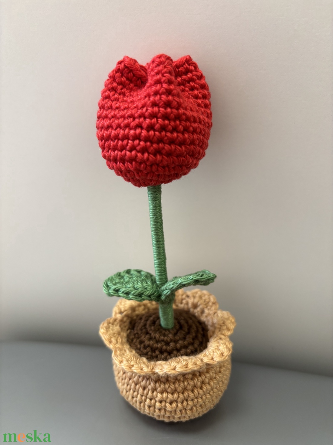 Horgolt Cserepes Tulipán - otthon & életmód - virágdekoráció - virágdíszek - asztali virágdísz - Meska.hu