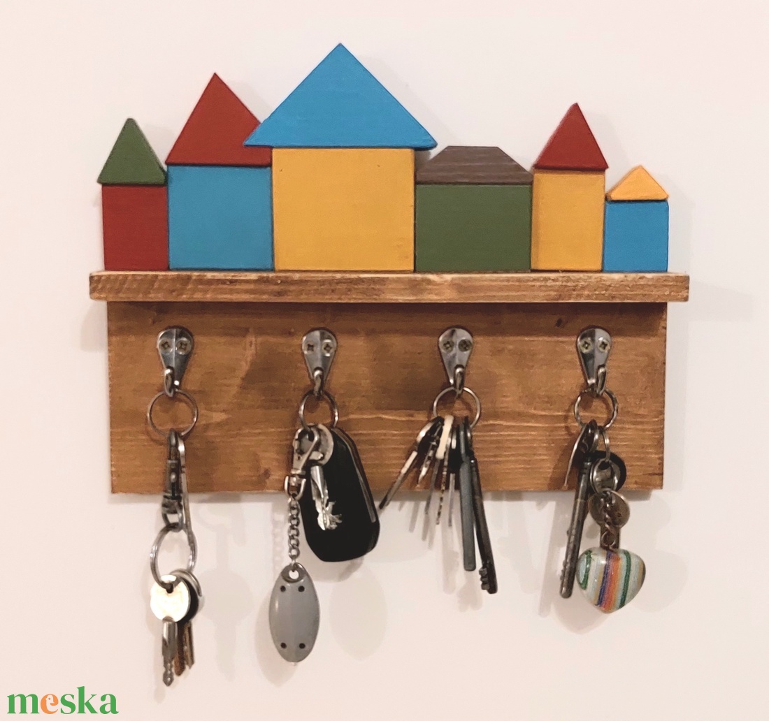 Kulcstartó fából színes házacskákkal - otthon & lakás - dekoráció - fali és függő dekoráció - fali kulcstartó - Meska.hu