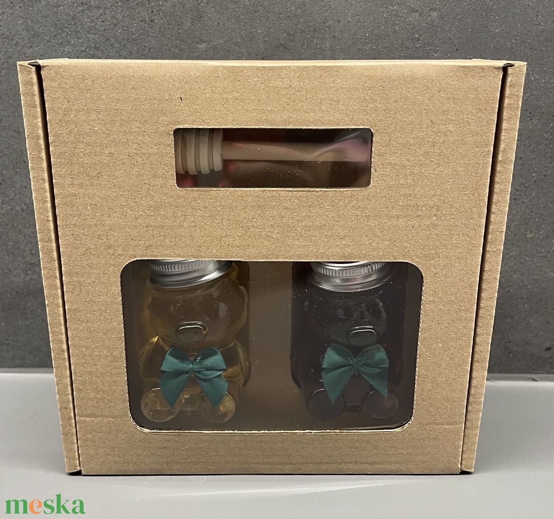 Mézes macis díszdoboz fa csurgatóval 2x100gr - élelmiszer - gourmet ajándékcsomag - Meska.hu