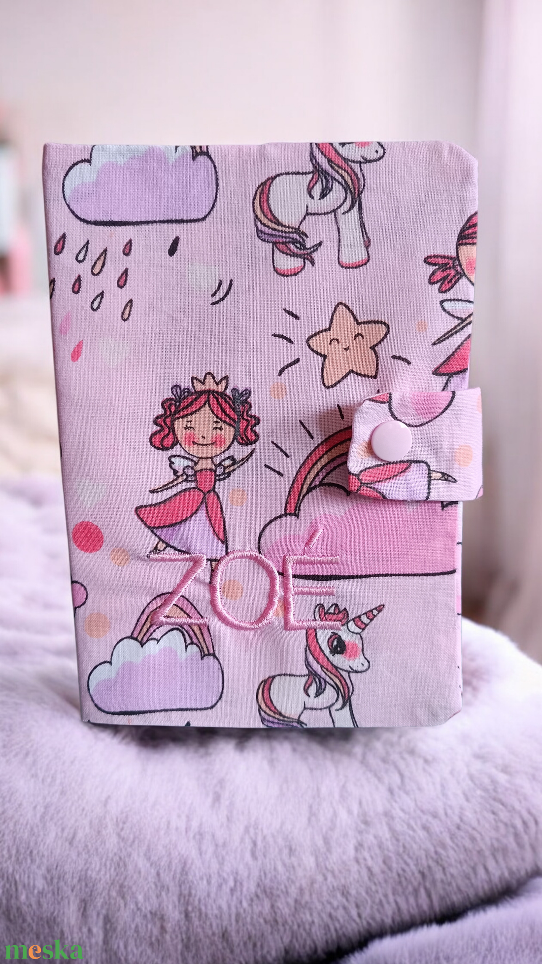 Hímzett névre szóló egészségügyi kiskönyv borító  - baba - mama - babaemlékek - egészségügyi kiskönyv borító - Meska.hu