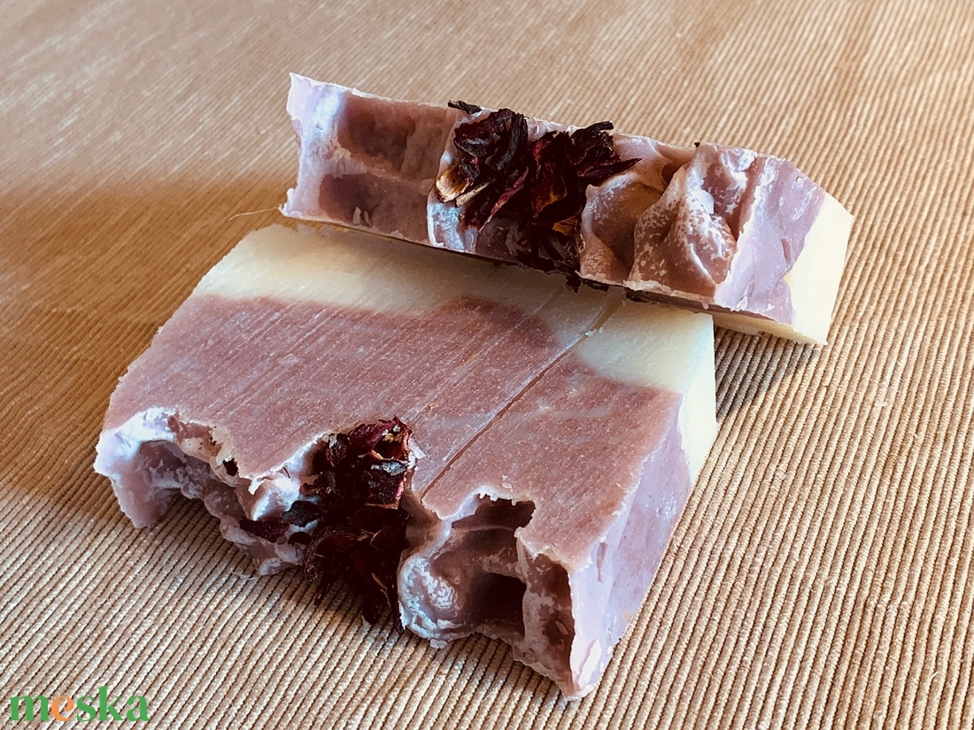 Szappan gránátalma illattal - szépségápolás - szappan & fürdés - kézműves szappan - Meska.hu Szappan gránátalma illattal - szépségápolás - szappan & fürdés - kézműves szappan - Meska.hu