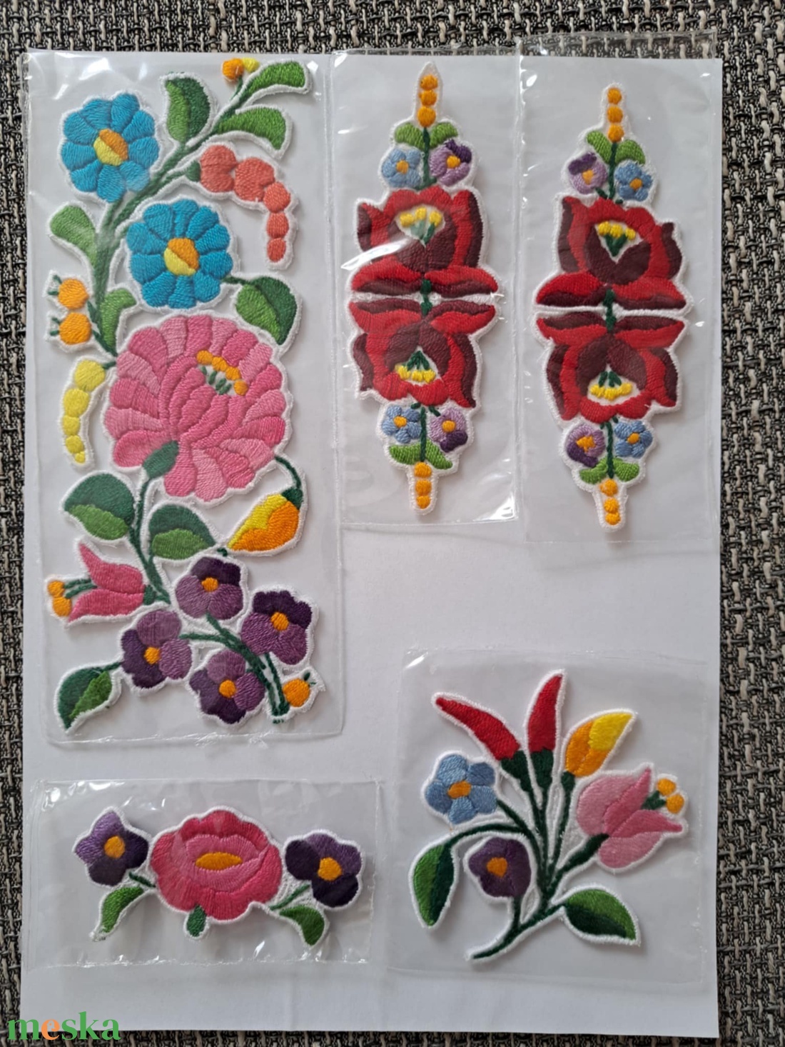 Kalocsai mintás felvarró - otthon & életmód - lakástextil - varrókellék - Meska.hu