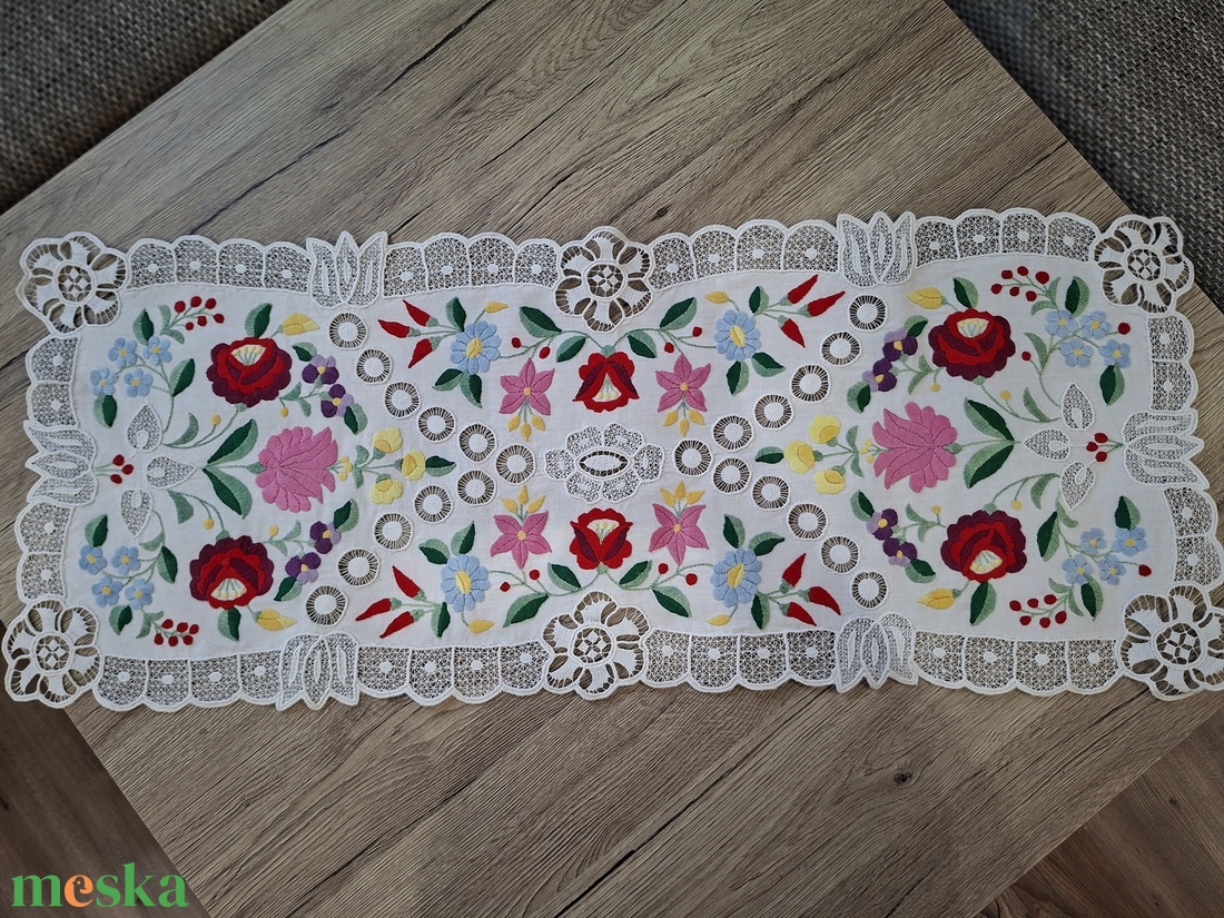 Terítő - diy (csináld magad) - szabásminta, útmutató - hímzés minta - Meska.hu