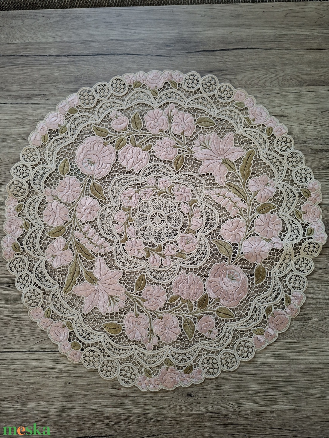 Riselt terítő - diy (csináld magad) - szabásminta, útmutató - hímzés minta - Meska.hu