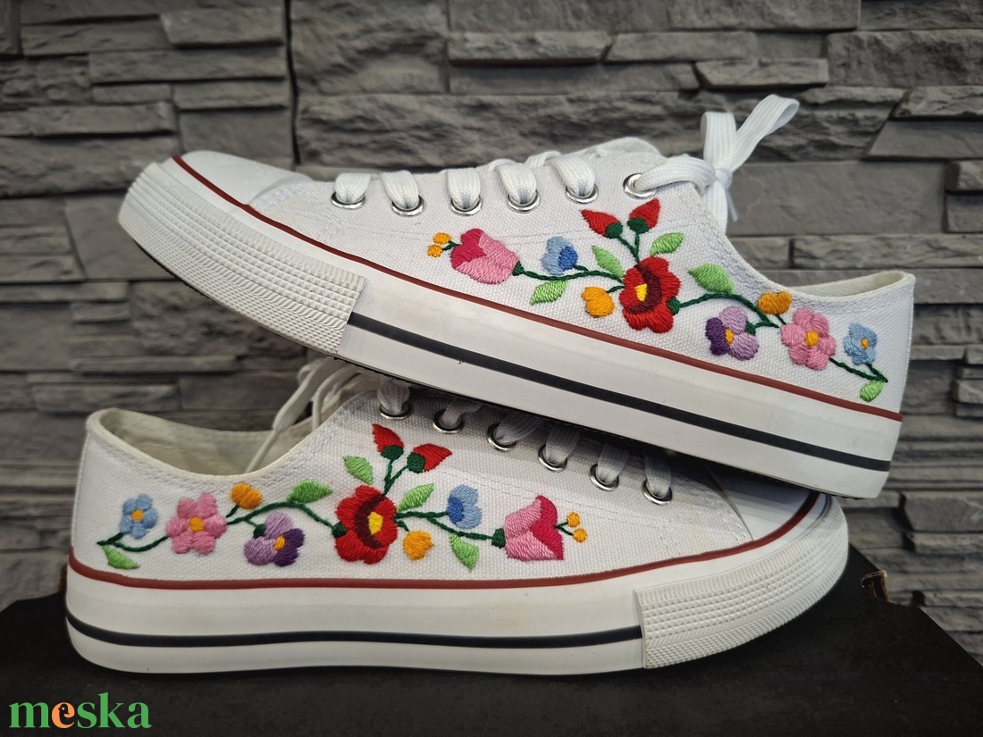 Kalocsai mintás cipő - diy (csináld magad) - szabásminta, útmutató - hímzés minta - Meska.hu