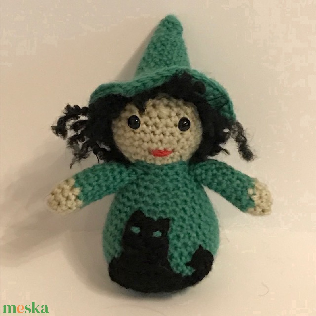 Boszi cicával - Halloween - otthon & életmód - dekoráció - halloween - halloweeni figurák - Meska.hu Boszi cicával - Halloween - otthon & életmód - dekoráció - halloween - halloweeni figurák - Meska.hu