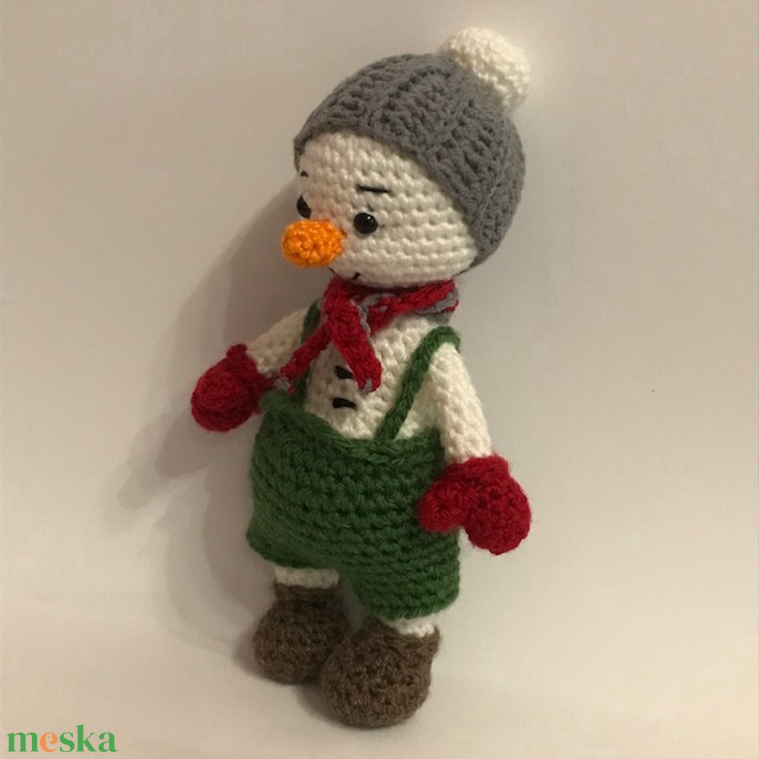Karácsonyi hóember zöld nadrágban - játék & sport - plüssállat & játékfigura - ember - Meska.hu Karácsonyi hóember zöld nadrágban - játék & sport - plüssállat & játékfigura - ember - Meska.hu