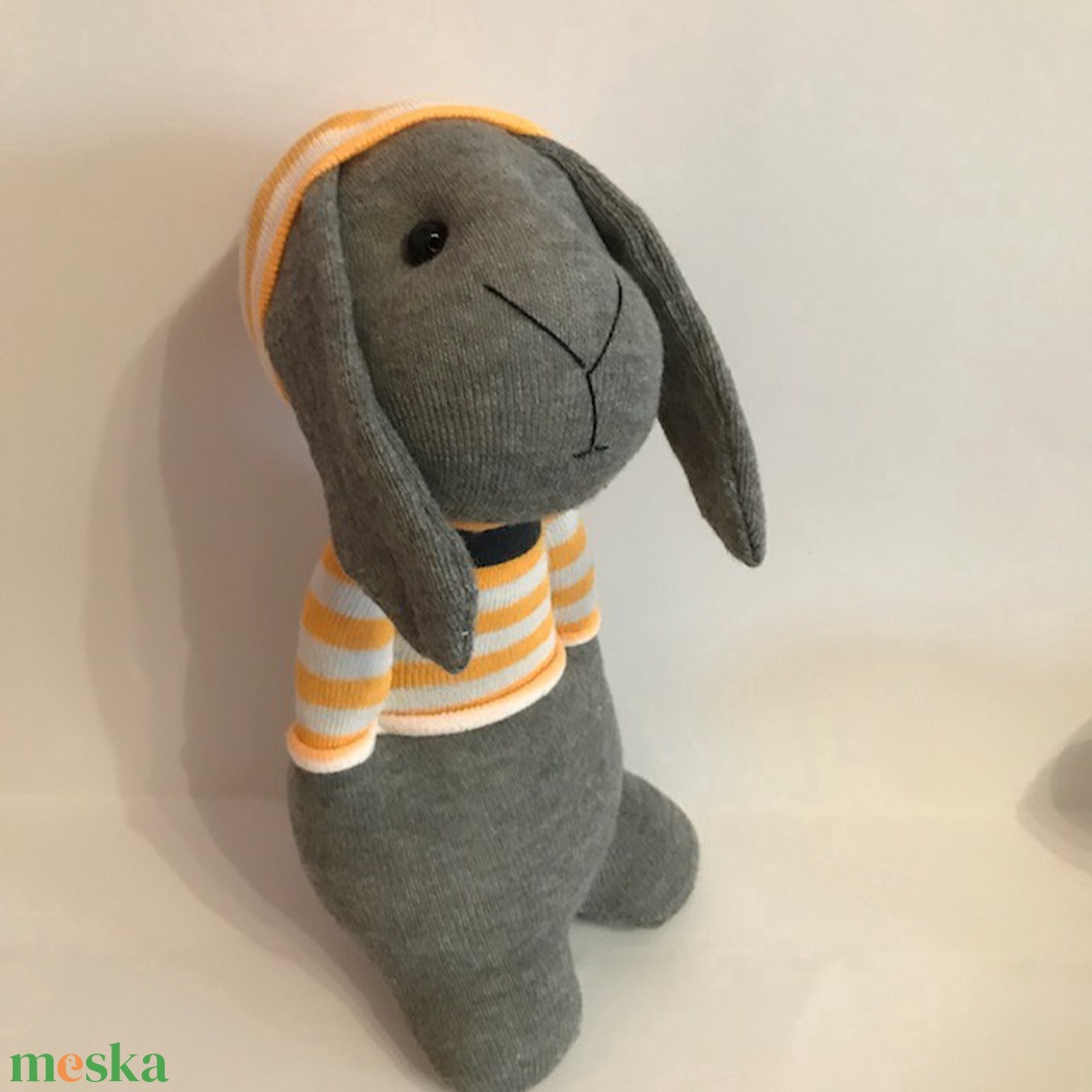 Csíkos inges vagány nyuszi - játék & sport - plüssállat & játékfigura - nyuszi - Meska.hu