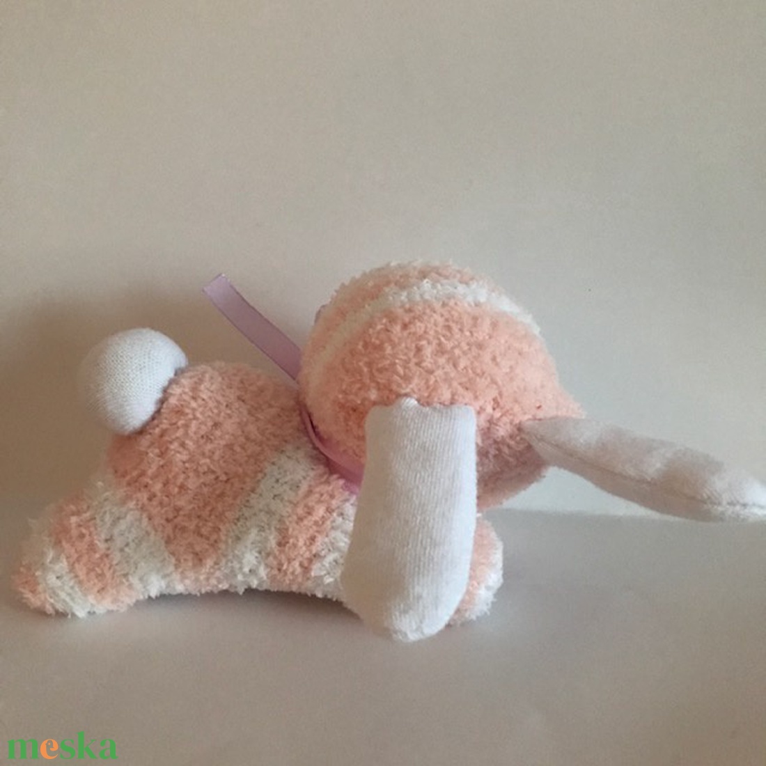 Alvó Nyuszi lány - játék & sport - plüssállat & játékfigura - nyuszi - Meska.hu