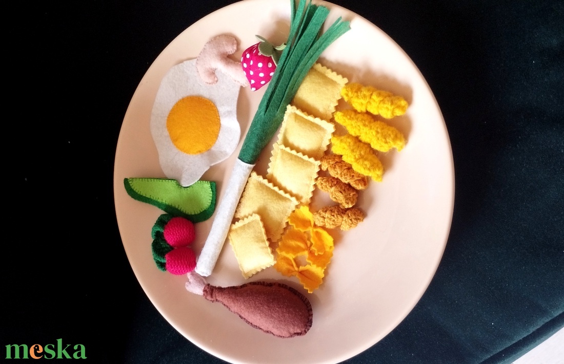 21 darabos játék etel - baba - mama - babaszoba dekoráció - gyerekszoba falmatrica - Meska.hu