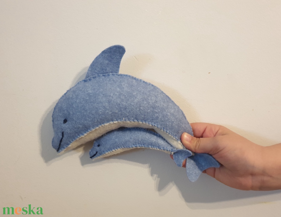 Delfin kicsinyével - játék & sport - plüssállat & játékfigura - más figura - Meska.hu Delfin kicsinyével - játék & sport - plüssállat & játékfigura - más figura - Meska.hu
