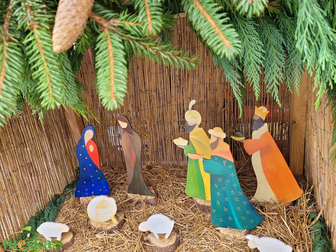 Kézzel festett betlehem figurák � nagy méretű karácsonyi dekoráció fa alappal, 40 cm - karácsony - karácsonyi kültéri dekoráció - Meska.hu